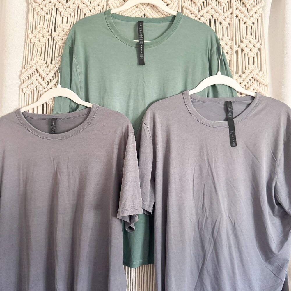 lululemon athletica Green and Gray Short Sleeve Tees